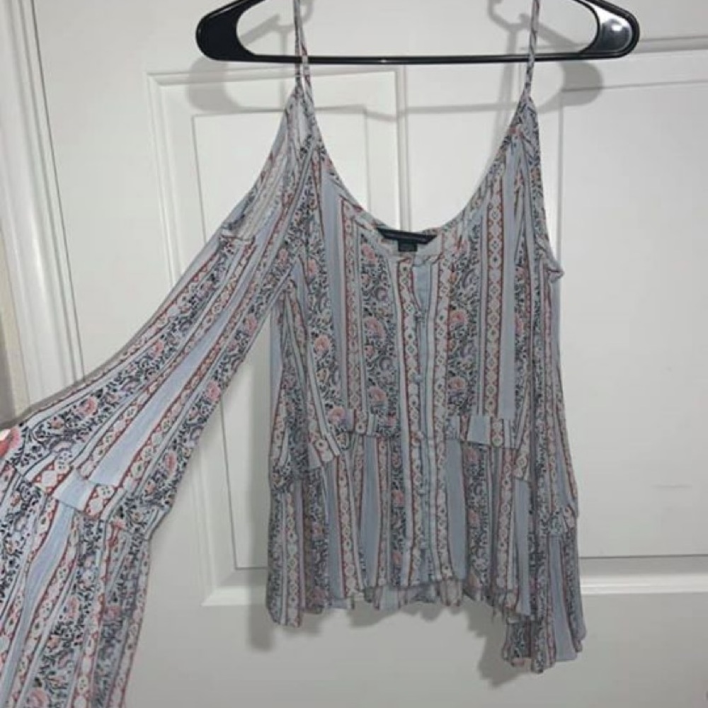 American Eagle top